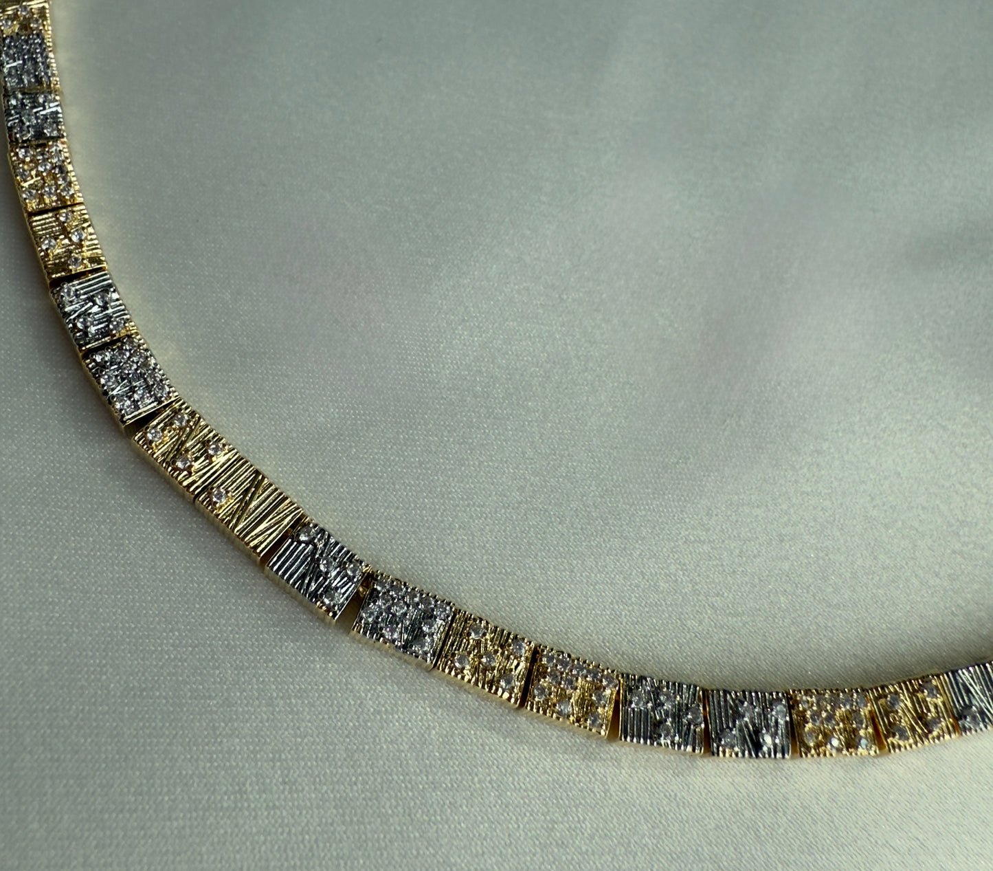 SPARKLE Kolye